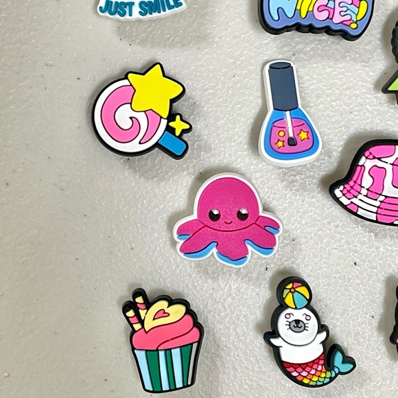 Kawaii Pink and Rainbow Unicorn Shoe Charms for Crocs - Picture 7 of 7